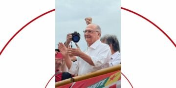 Em São Carlos, Alckmin diz que Flávio Bolsonaro apresentou exigências porque ‘não quer abrir sigilo nenhum’ 