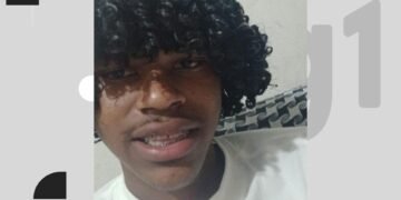 Adolescente de 14 anos é morto com dez tiros após receber ligação em Linhares; veja VÍDEO