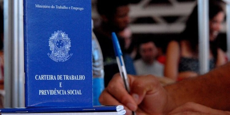 Alto Tietê tem mais de 5,5 mil vagas de emprego nesta segunda-feira; confira lista