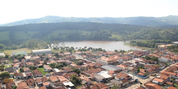 Concurso da Prefeitura de Tuiuti abre 11 vagas com salários de até R$ 5,2 mil; veja os cargos Concurso da Prefeitura de Tuiuti abre 11 vagas com salários de até R$ 5,2 mil; veja os cargos