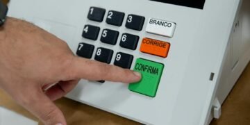 Mais de 5 milhões de eleitores devem ir às urnas em Goiás para votar no 2º turno para presidente; veja o que pode levar